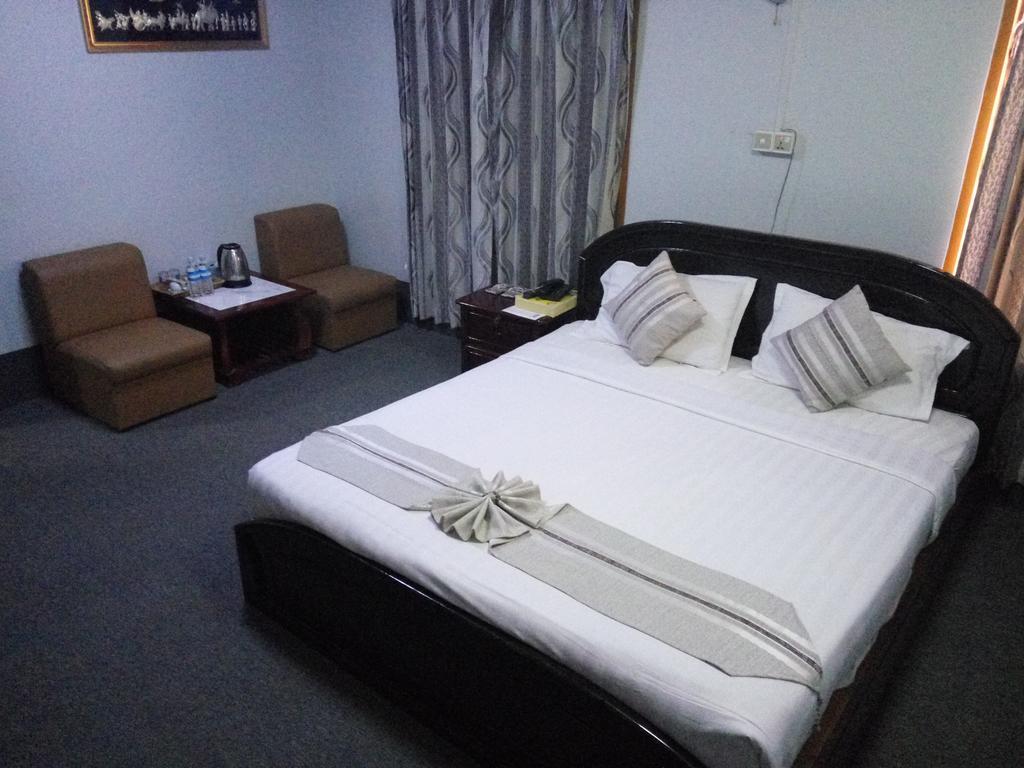 Hotel Mahar Mandalay Esterno foto
