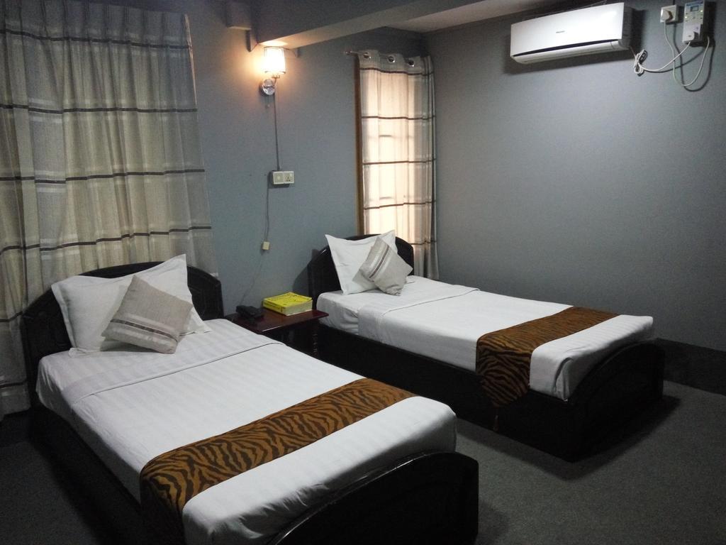 Hotel Mahar Mandalay Esterno foto