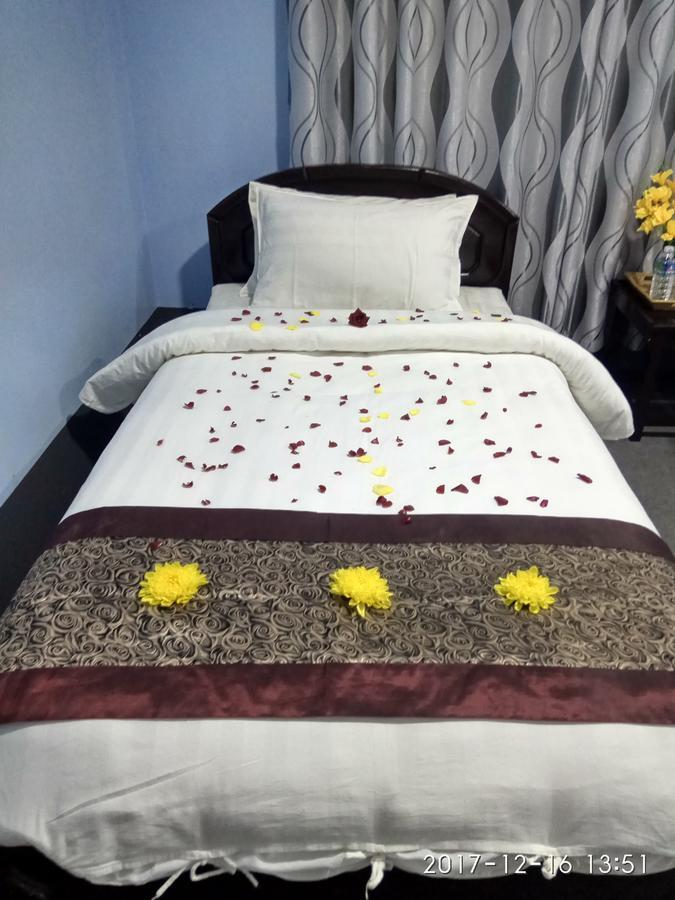 Hotel Mahar Mandalay Esterno foto